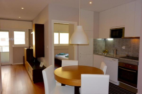 Júlio Dinis Flat, by Flat in Porto
